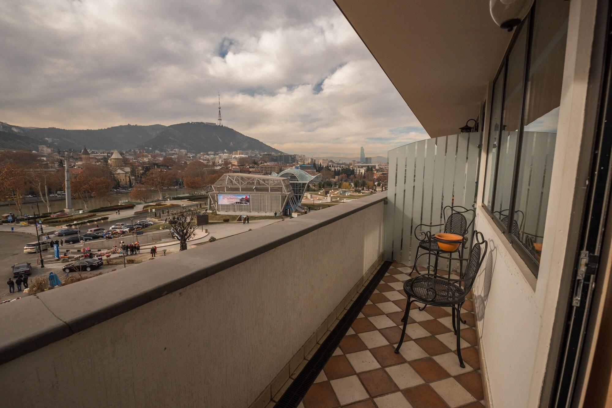 Hotel Rikhe Monika Tbilisi Zewnętrze zdjęcie