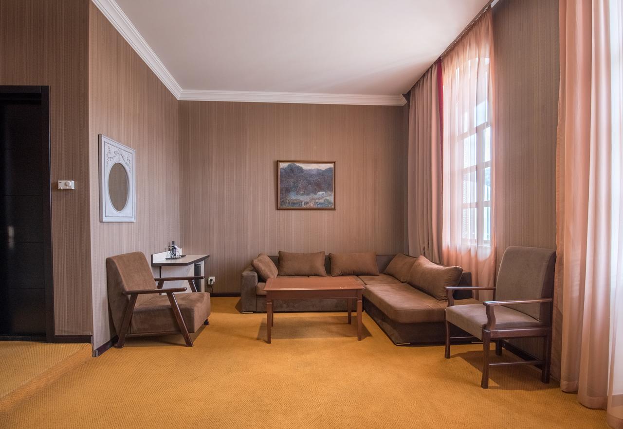 Hotel Rikhe Monika Tbilisi Zewnętrze zdjęcie