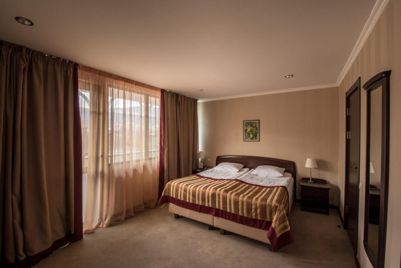 Hotel Rikhe Monika Tbilisi Zewnętrze zdjęcie
