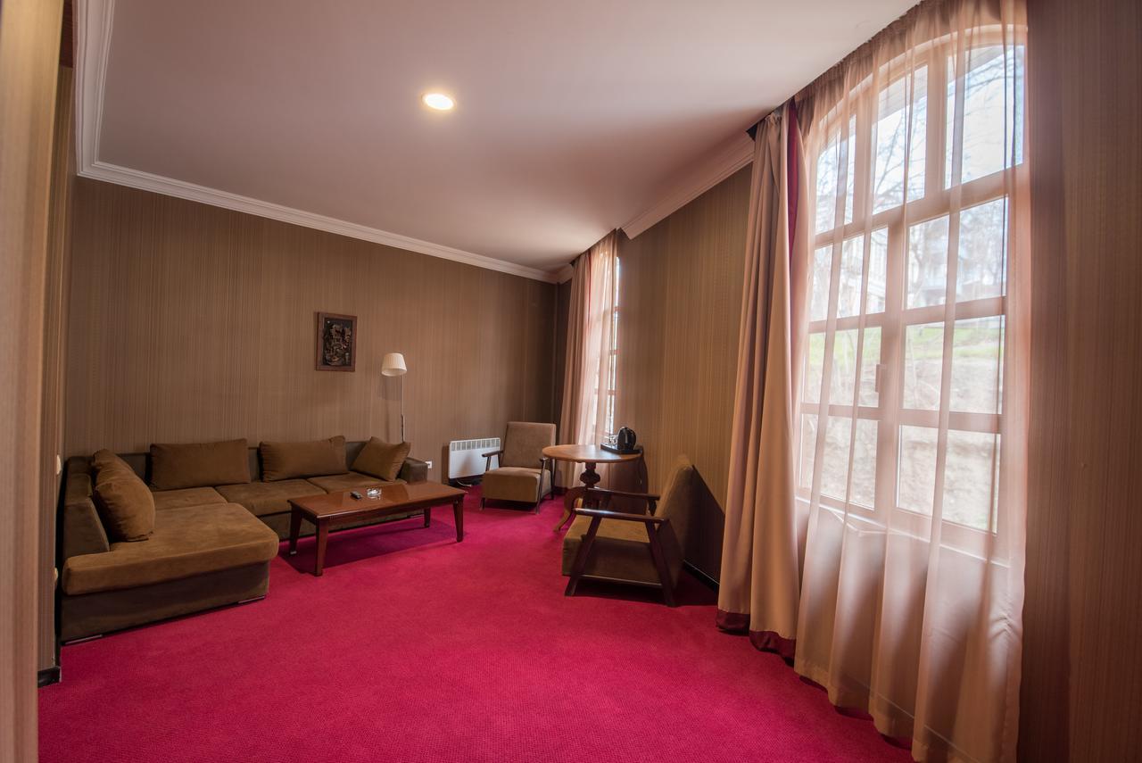 Hotel Rikhe Monika Tbilisi Zewnętrze zdjęcie